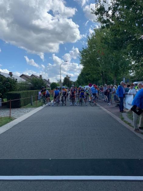 Overpelt start g-wielrenners